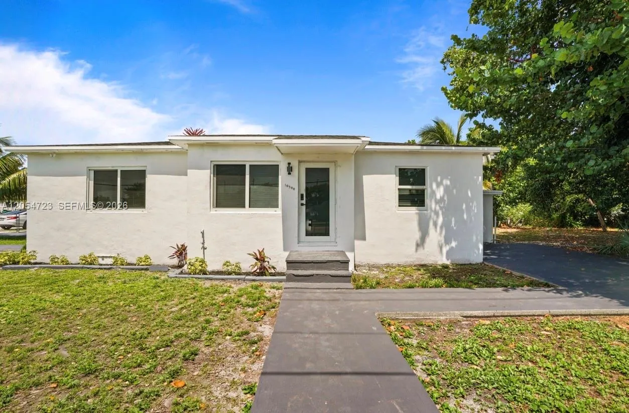 Vendido 801 NW 105th Street, Miami, FL 33150, Miami, FL 33150