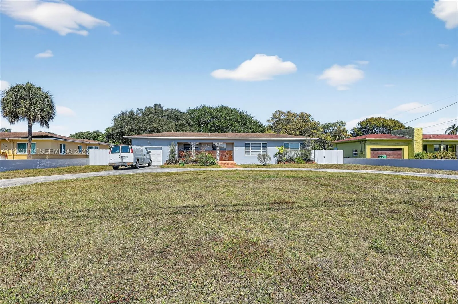 Vendido 801 S Biscayne River Drive, Miami, FL 33169, Miami, FL 33169