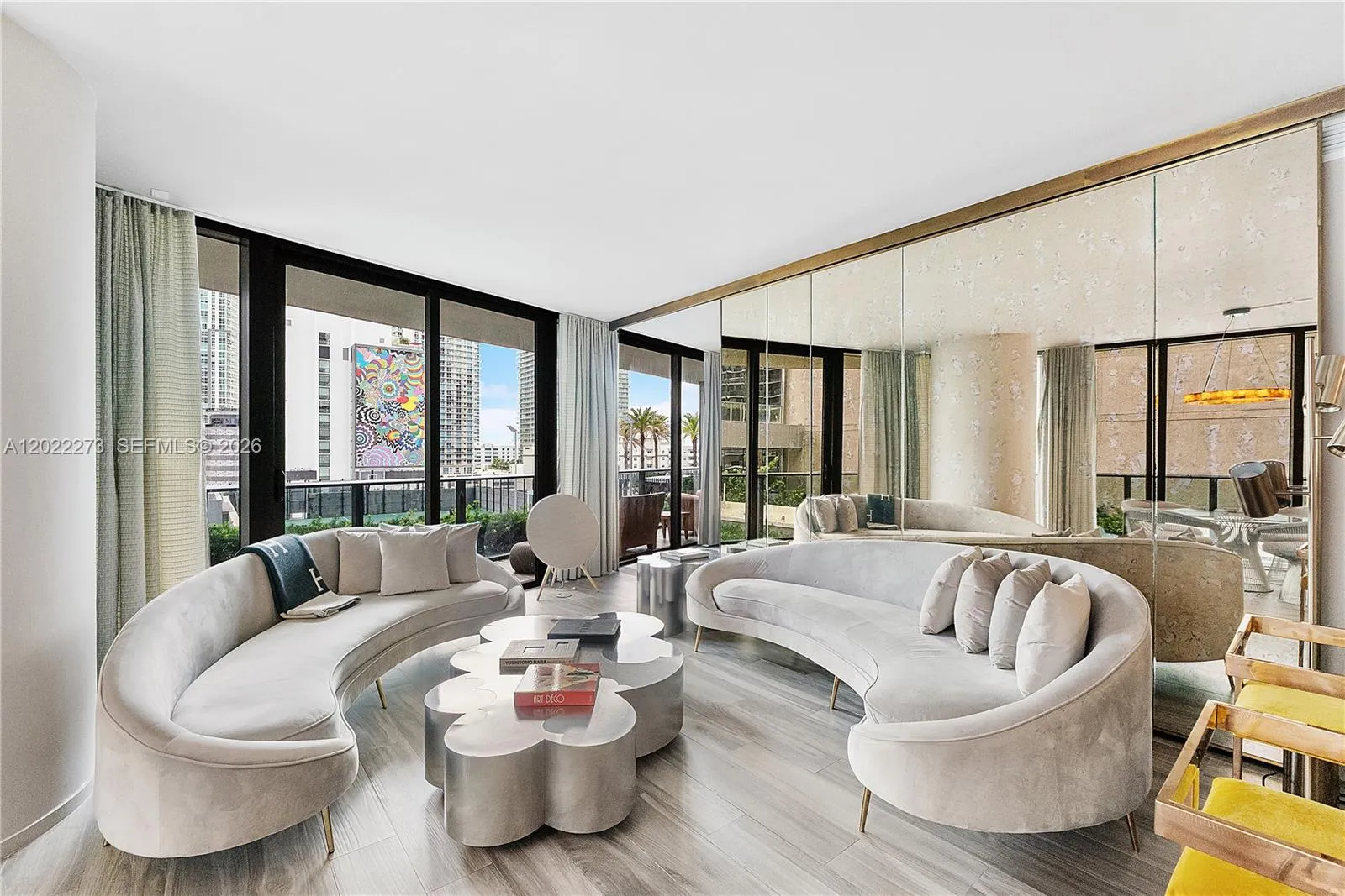 Foto de propiedad en 801 S Miami Avenue 1004, Miami, FL 33130 Miami con MLS# 