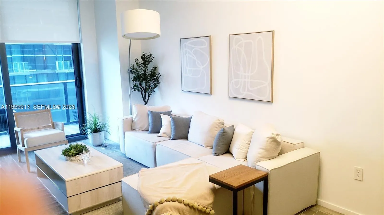 Foto de propiedad en 801 S Miami Avenue 1008, Miami, FL 33130 Miami con MLS# 