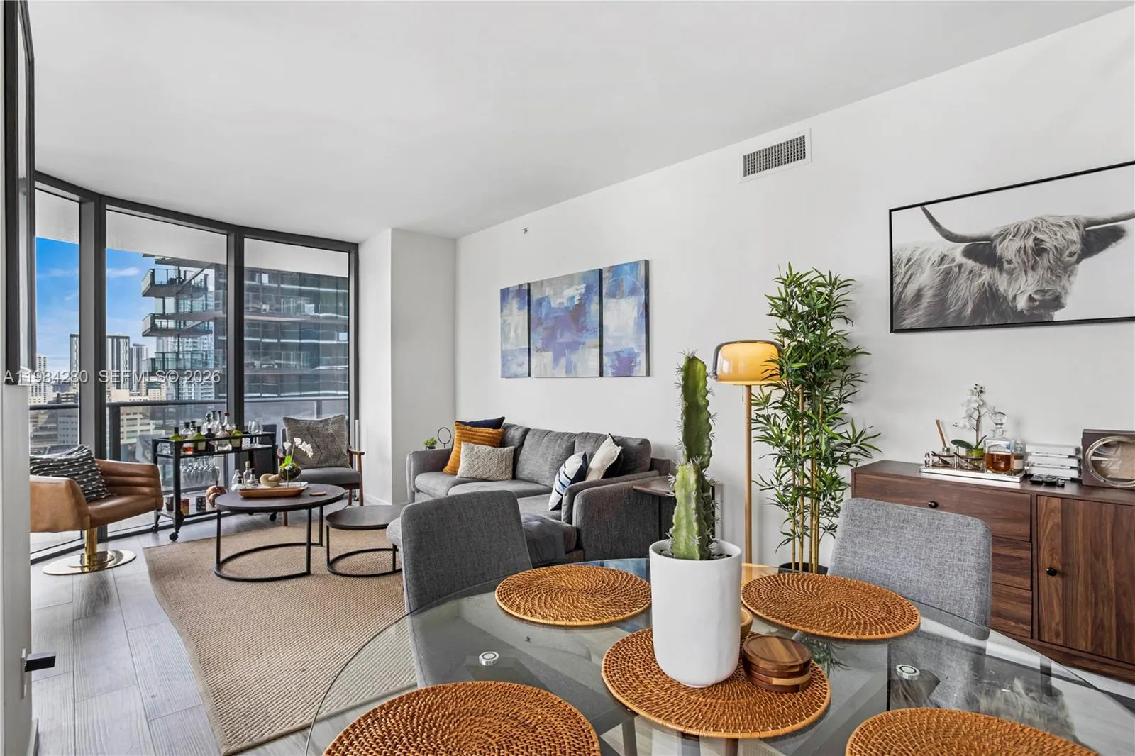 Foto de propiedad en 801 S Miami Avenue 1609, Miami, FL 33130 Miami con MLS# 