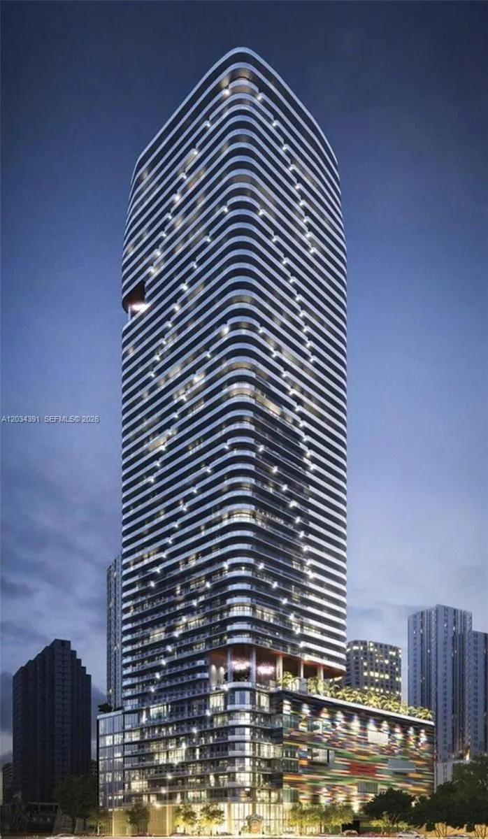 Foto de propiedad en 801 S Miami Avenue 1807, Miami, FL 33130 Miami con MLS# 