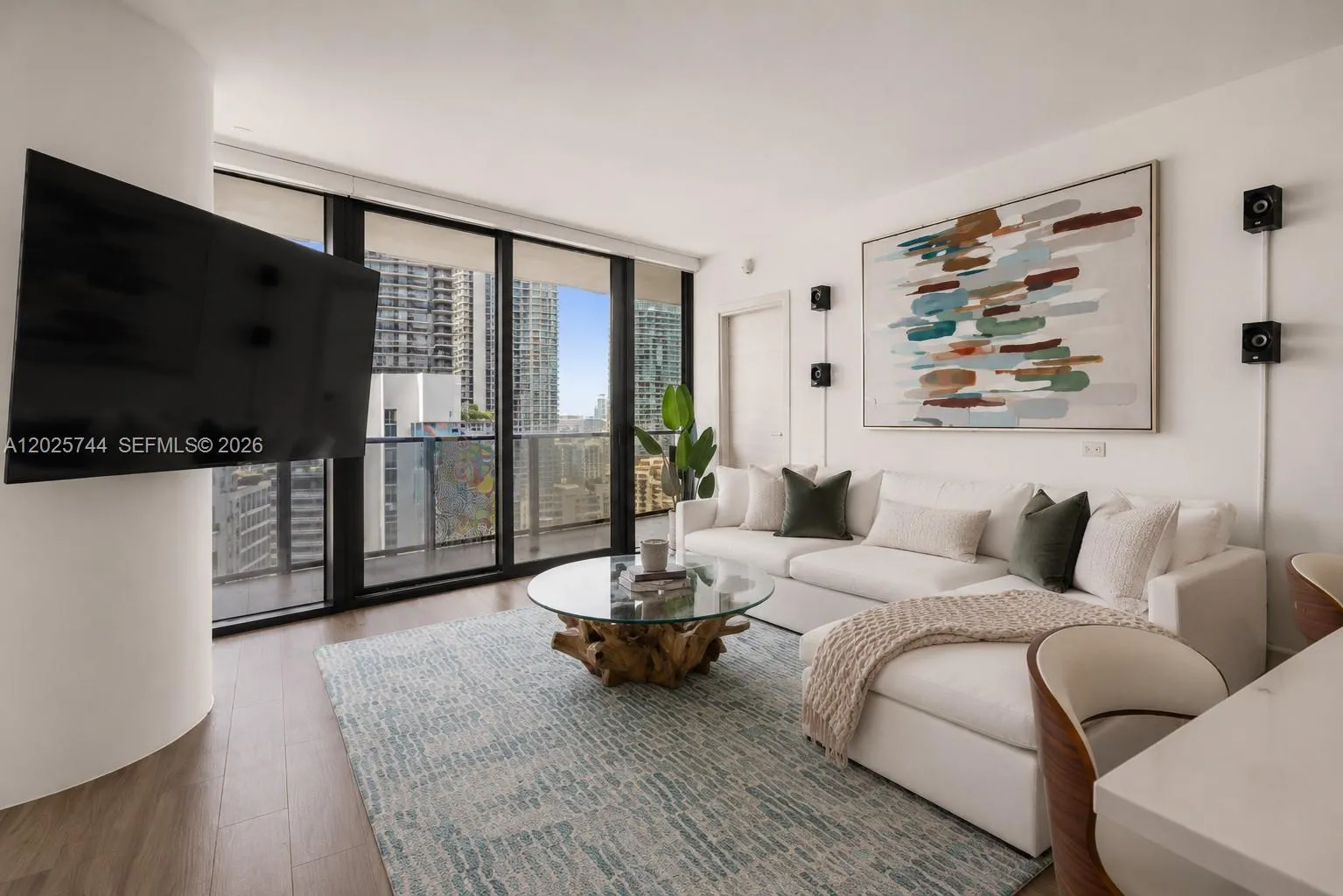 Foto de propiedad en 801 S Miami Avenue 2004, Miami, FL 33130 Miami con MLS#