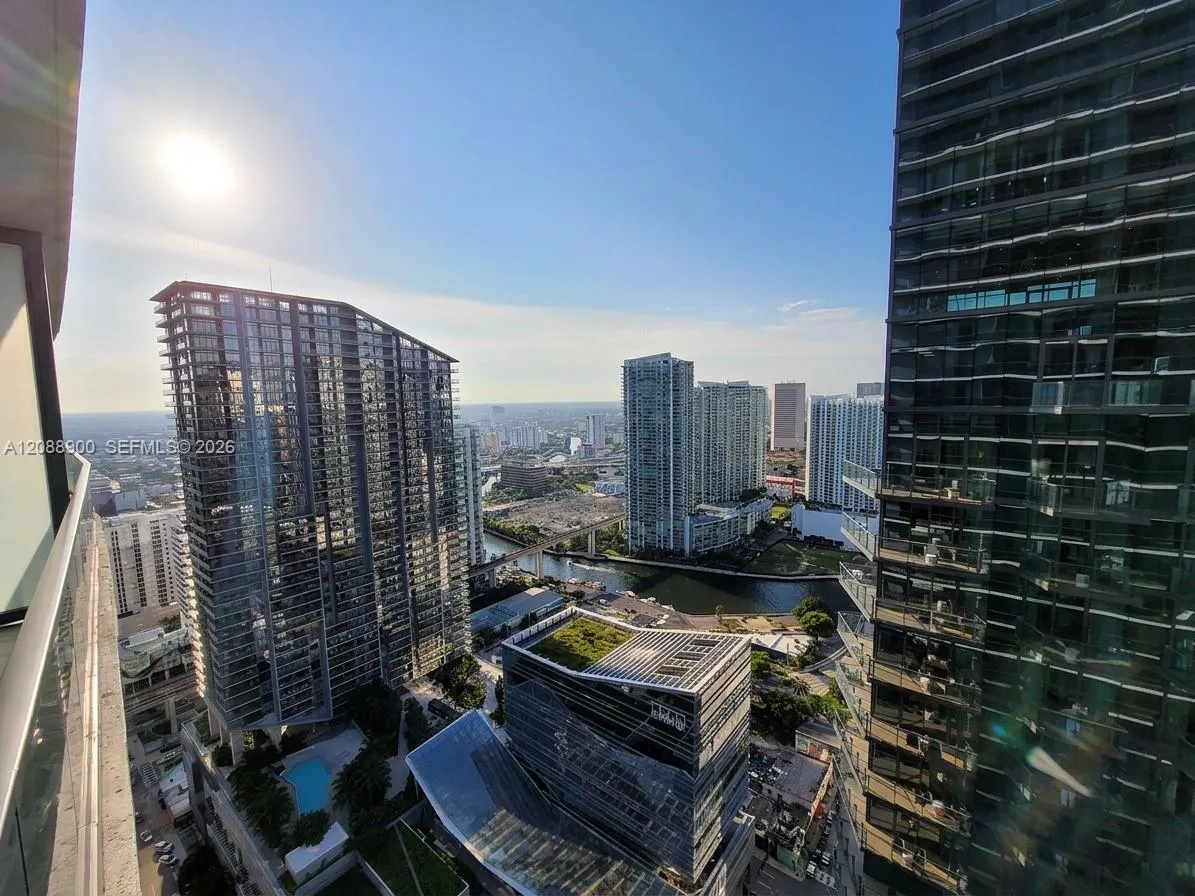 En Venta 801 S Miami Avenue 4108, Miami, FL 33130, Miami, FL 33130
