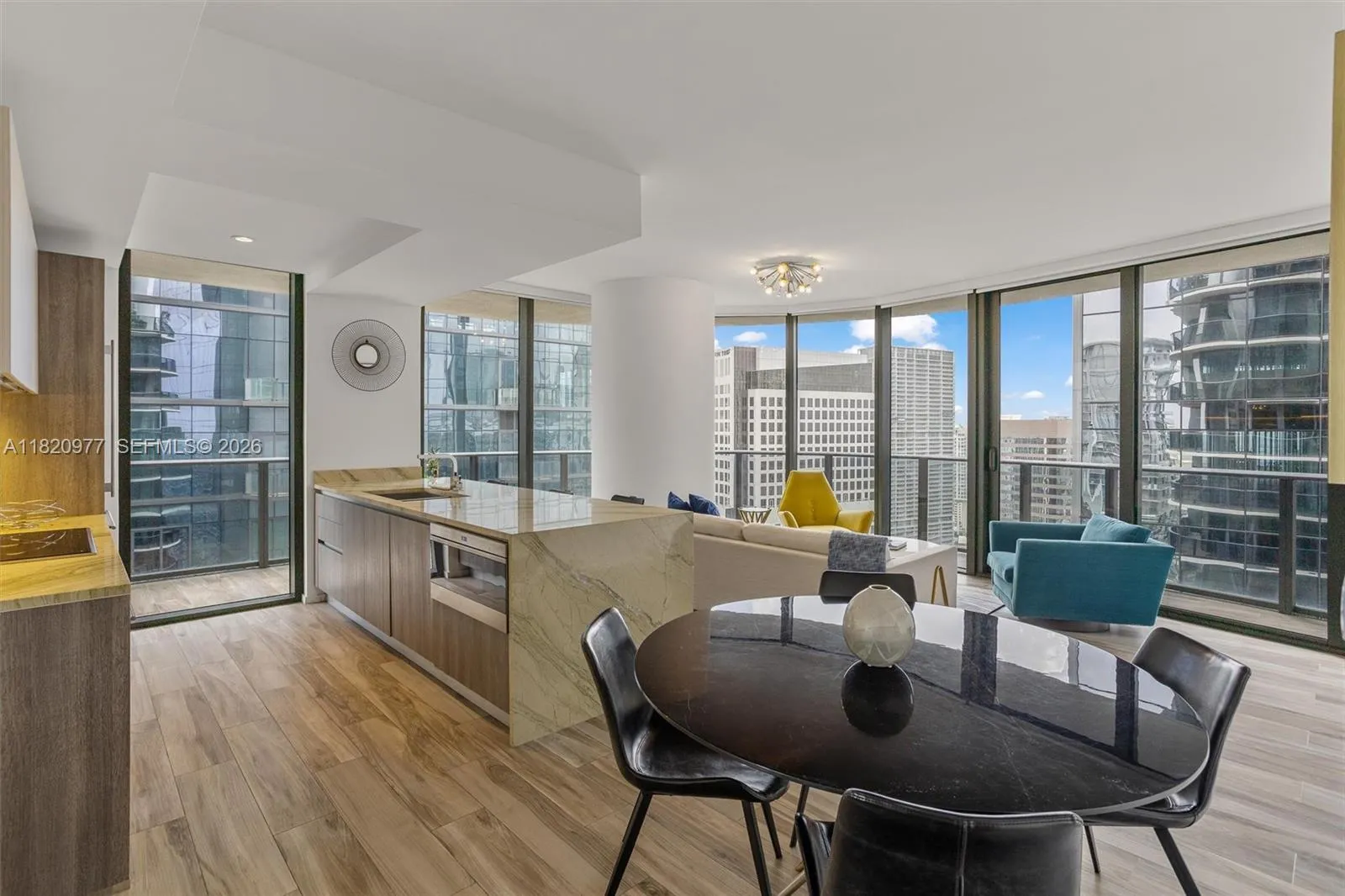Foto de propiedad en 801 S Miami Avenue 4205, Miami, FL 33130 Miami con MLS# 