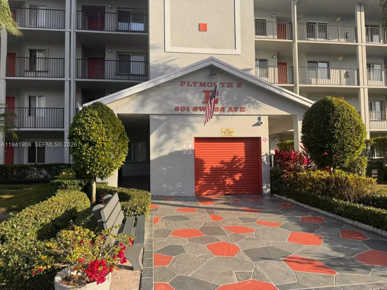 Foto de propiedad en 801 SW 138th Avenue 106E, Pembroke Pines, FL 33027 Pembroke Pines con MLS# 