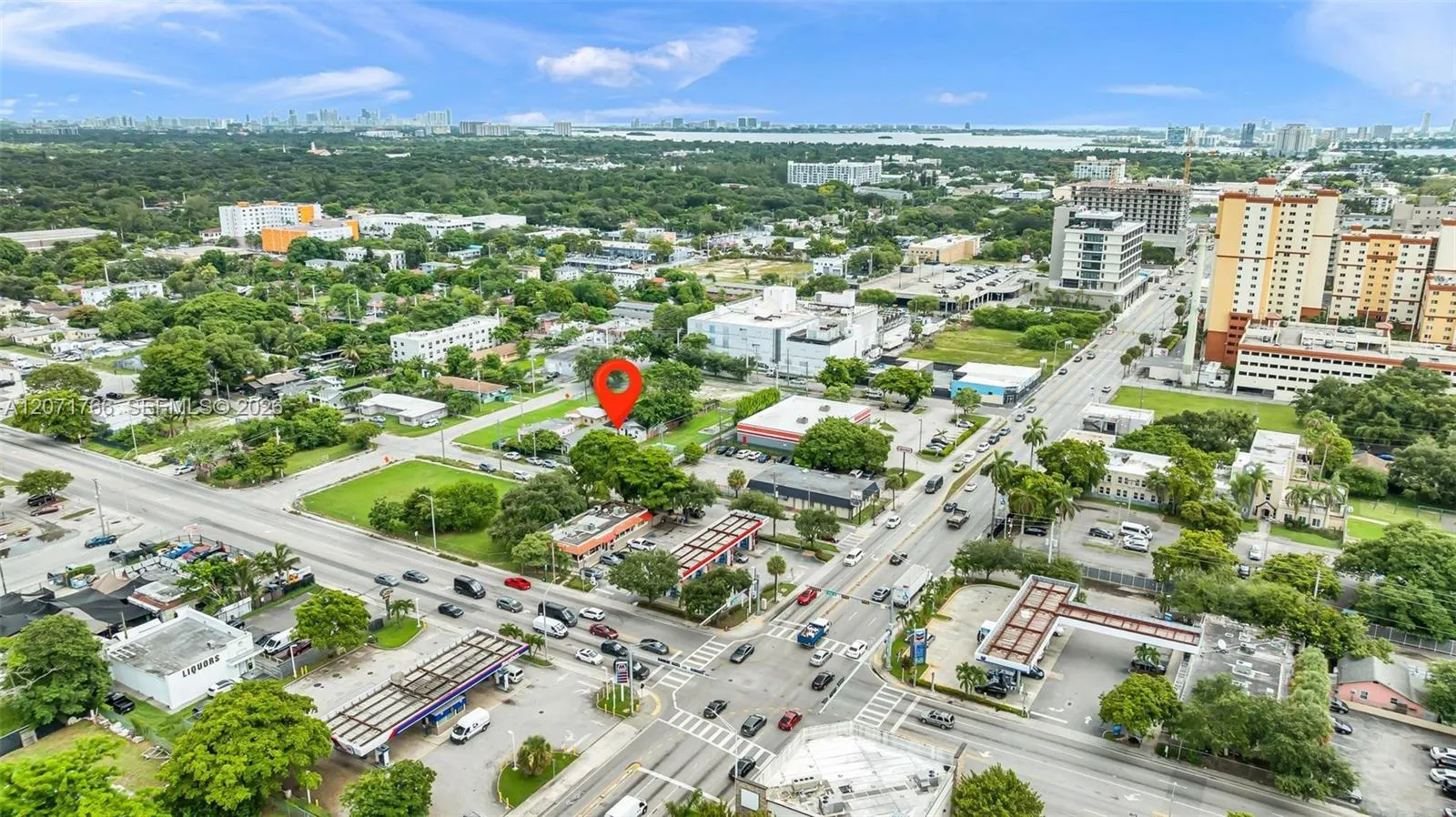 En Venta 8011 NE Miami Court, Miami, FL 33138, Miami, FL 33138