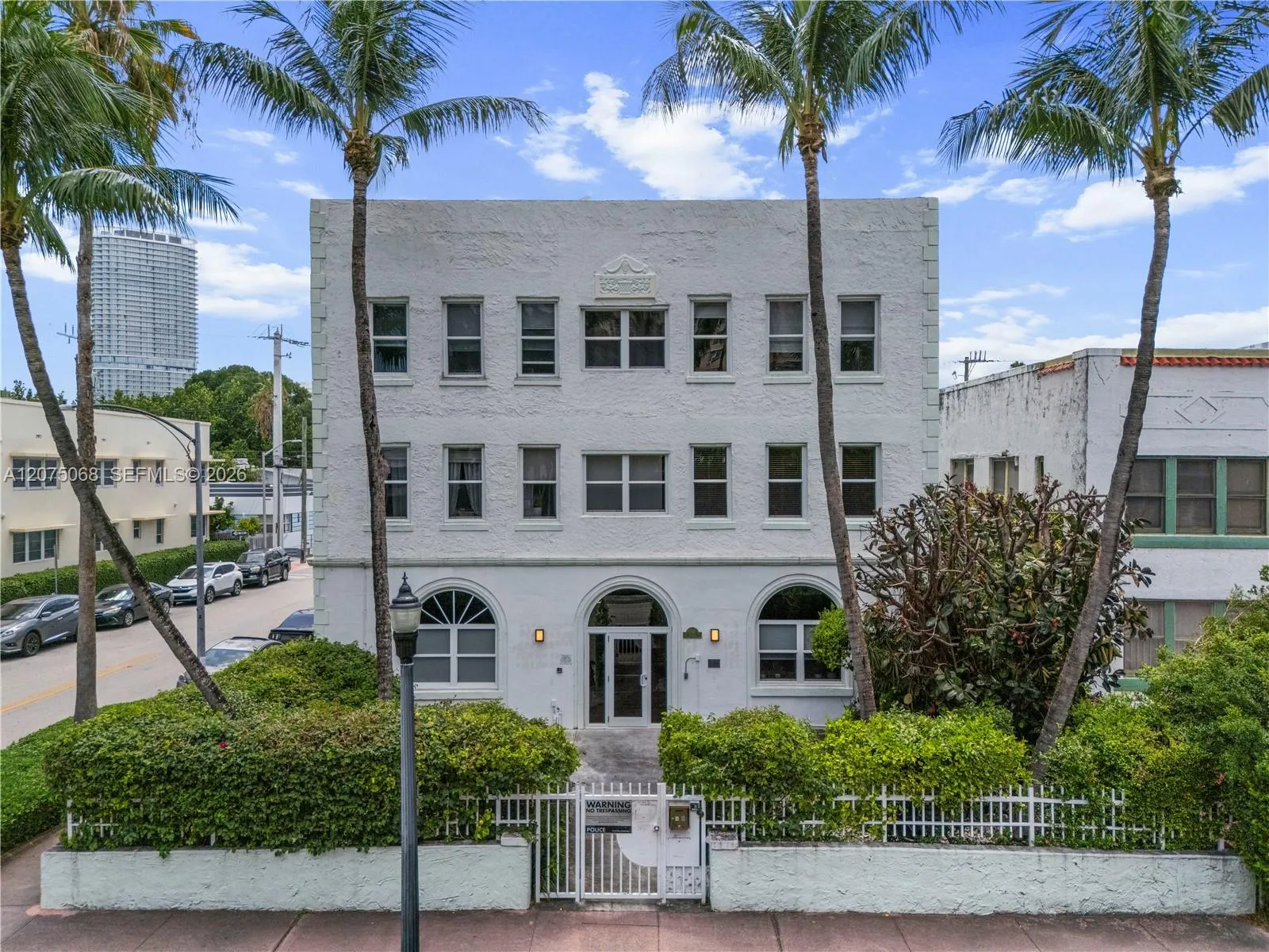 Foto de propiedad en 802 Euclid Avenue 305, Miami Beach, FL 33139 Miami Beach con MLS# 