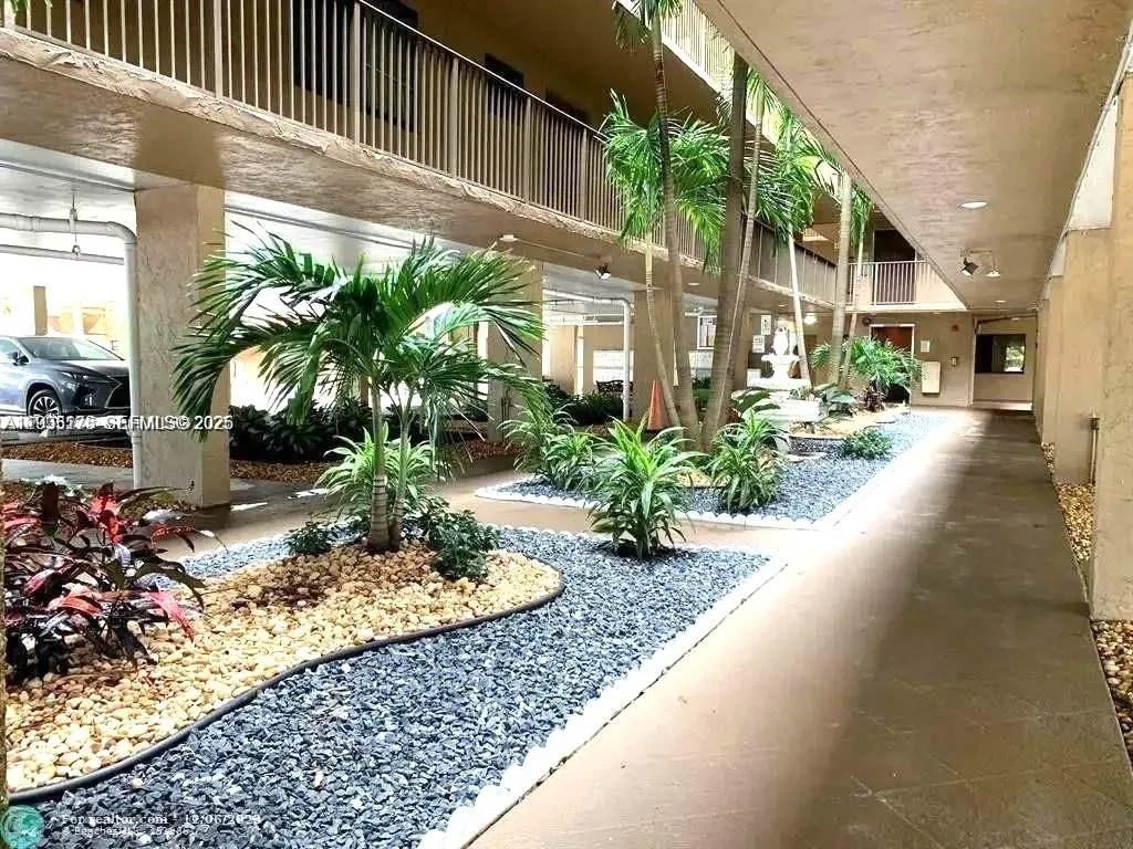 En Venta 8020 Hampton Boulevard 309, North Lauderdale, FL 33068, North Lauderdale, FL 33068