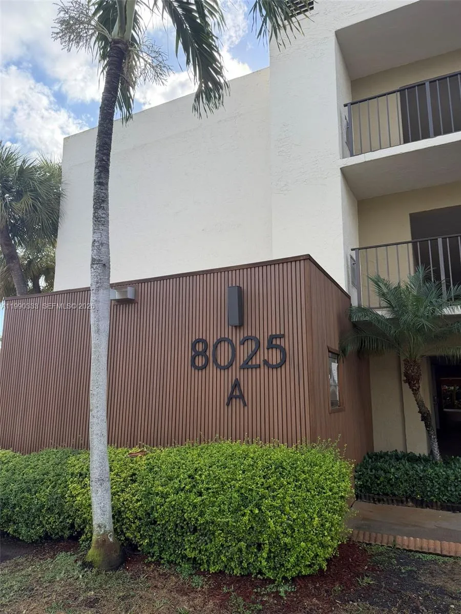 Vendido 8025 SW 107th Avenue 213, Miami, FL 33173, Miami, FL 33173