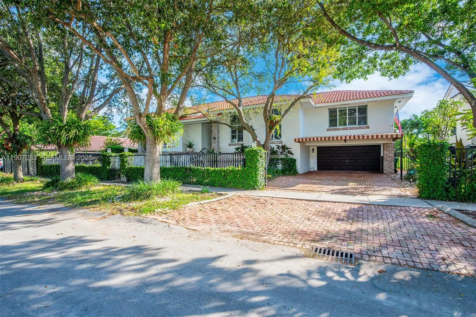 Vendido 8025 SW 91st Avenue, Miami, FL 33173, Miami, FL 33173