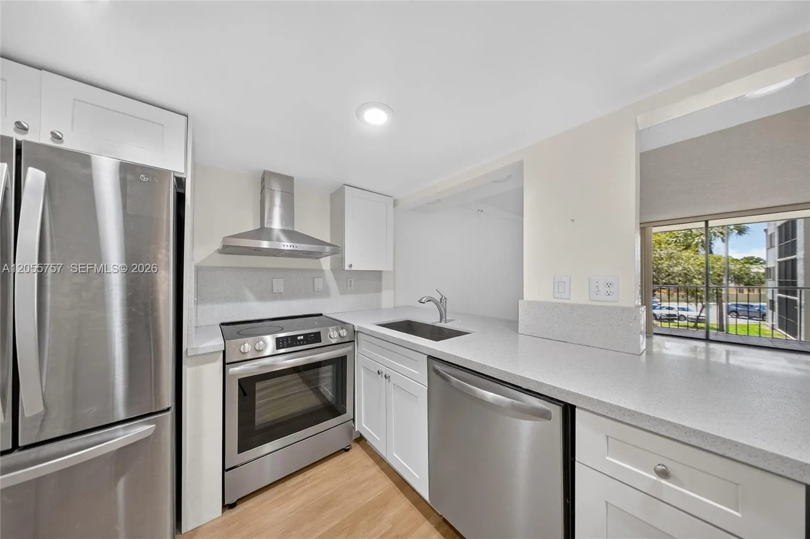 Foto de propiedad en 8045 SW 107th Avenue 203, Miami, FL 33173 Miami con MLS# 