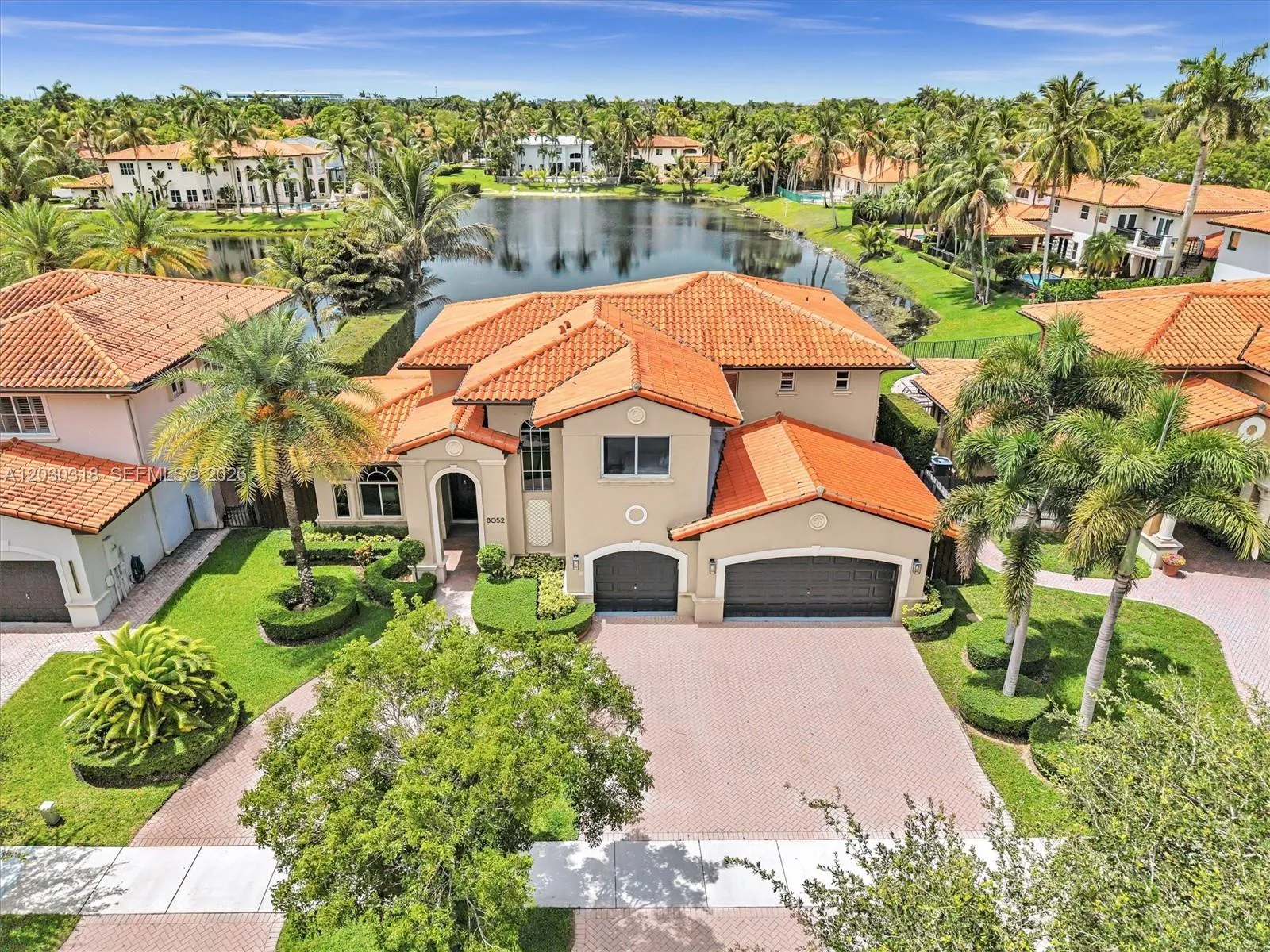 En Venta 8052 NW 161st Terrace, Miami Lakes, FL 33016, Miami Lakes, FL 33016