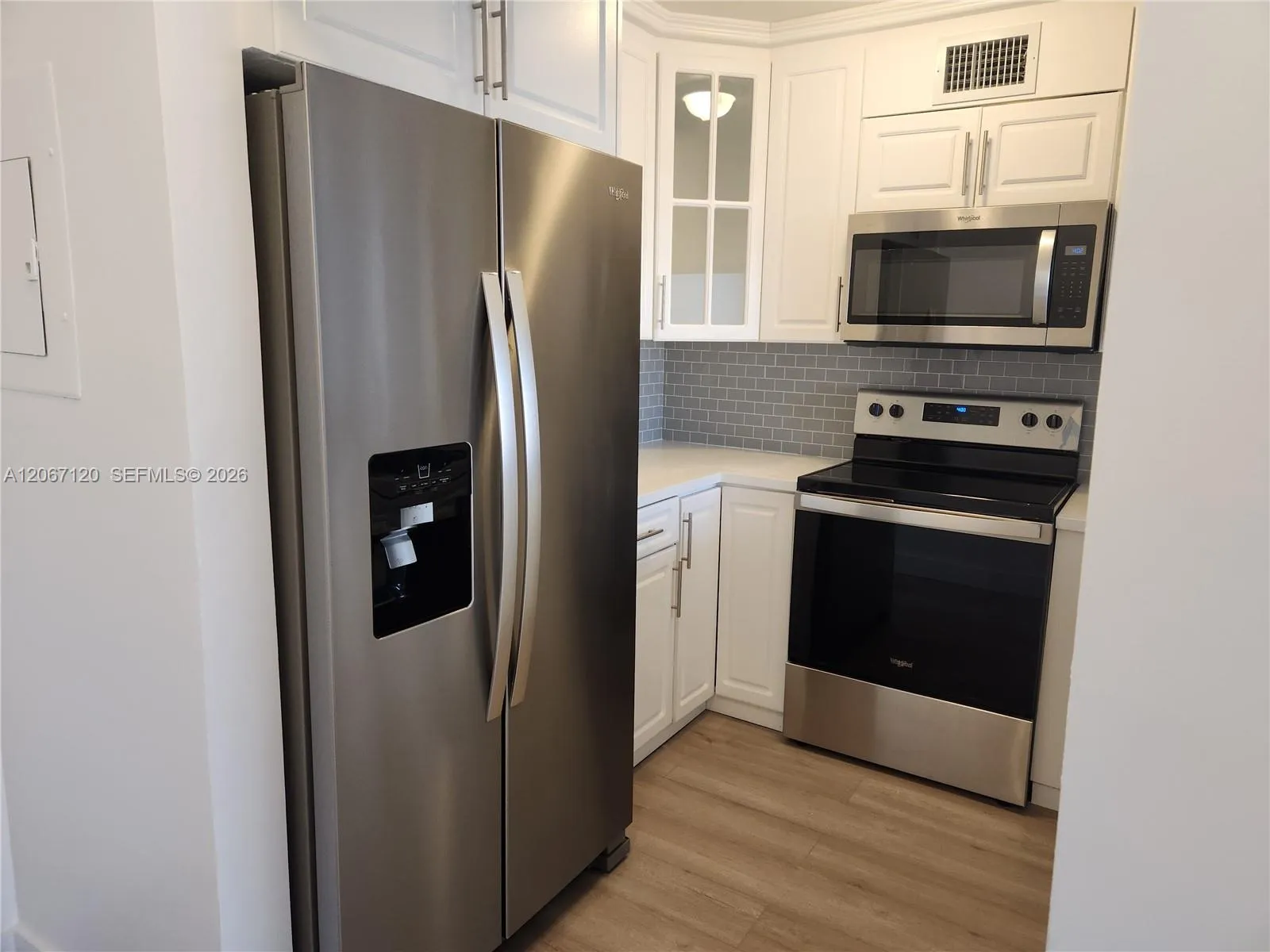 Foto de propiedad en 8075 NW 7th Street 420, Miami, FL 33126 Miami con MLS# 