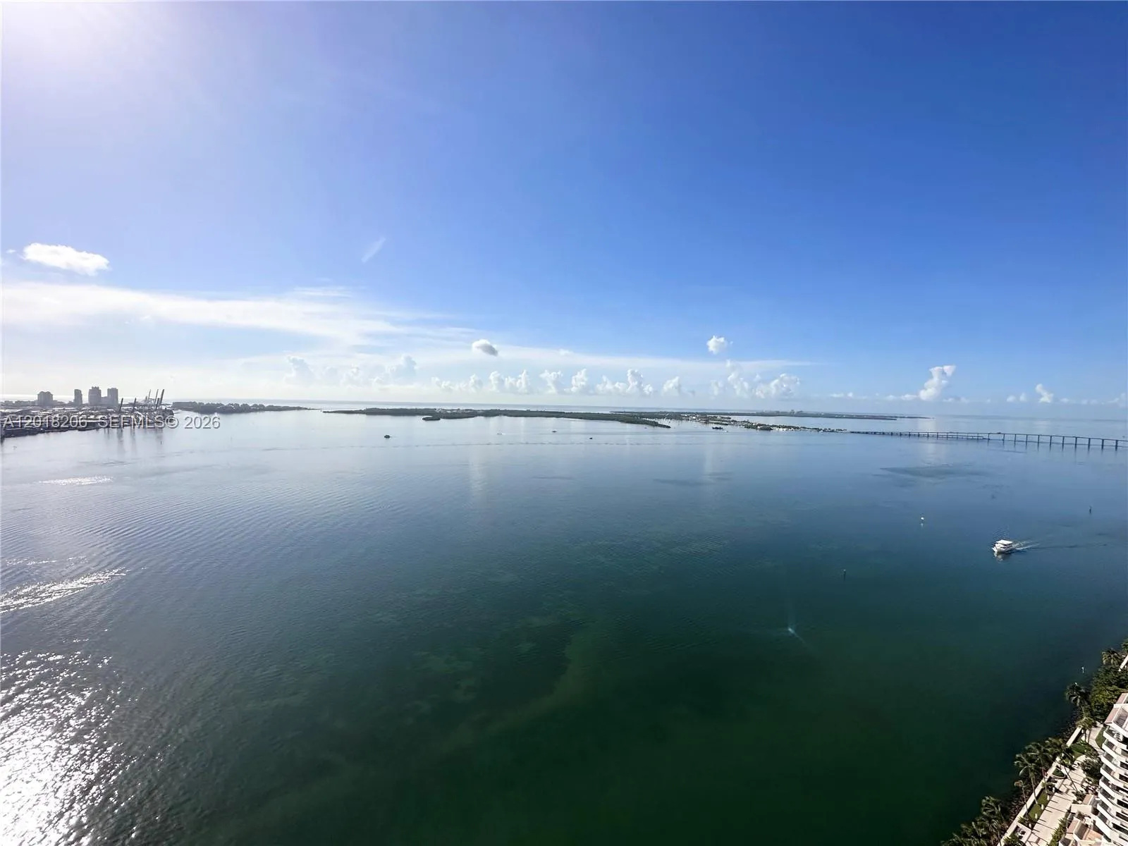 Foto de propiedad en 808 Brickell Key Drive 3608, Miami, FL 33131 Miami con MLS# 