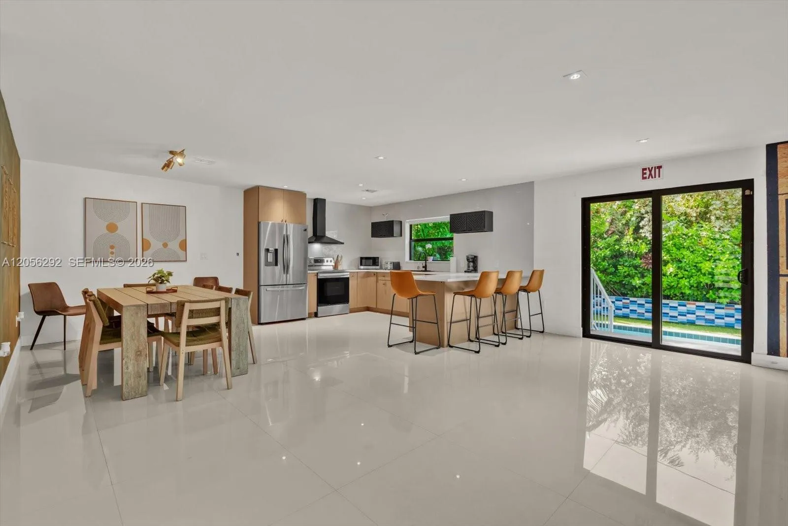 Foto de propiedad en 808 SW 29th Street, Fort Lauderdale, FL 33315 Fort Lauderdale con MLS# 