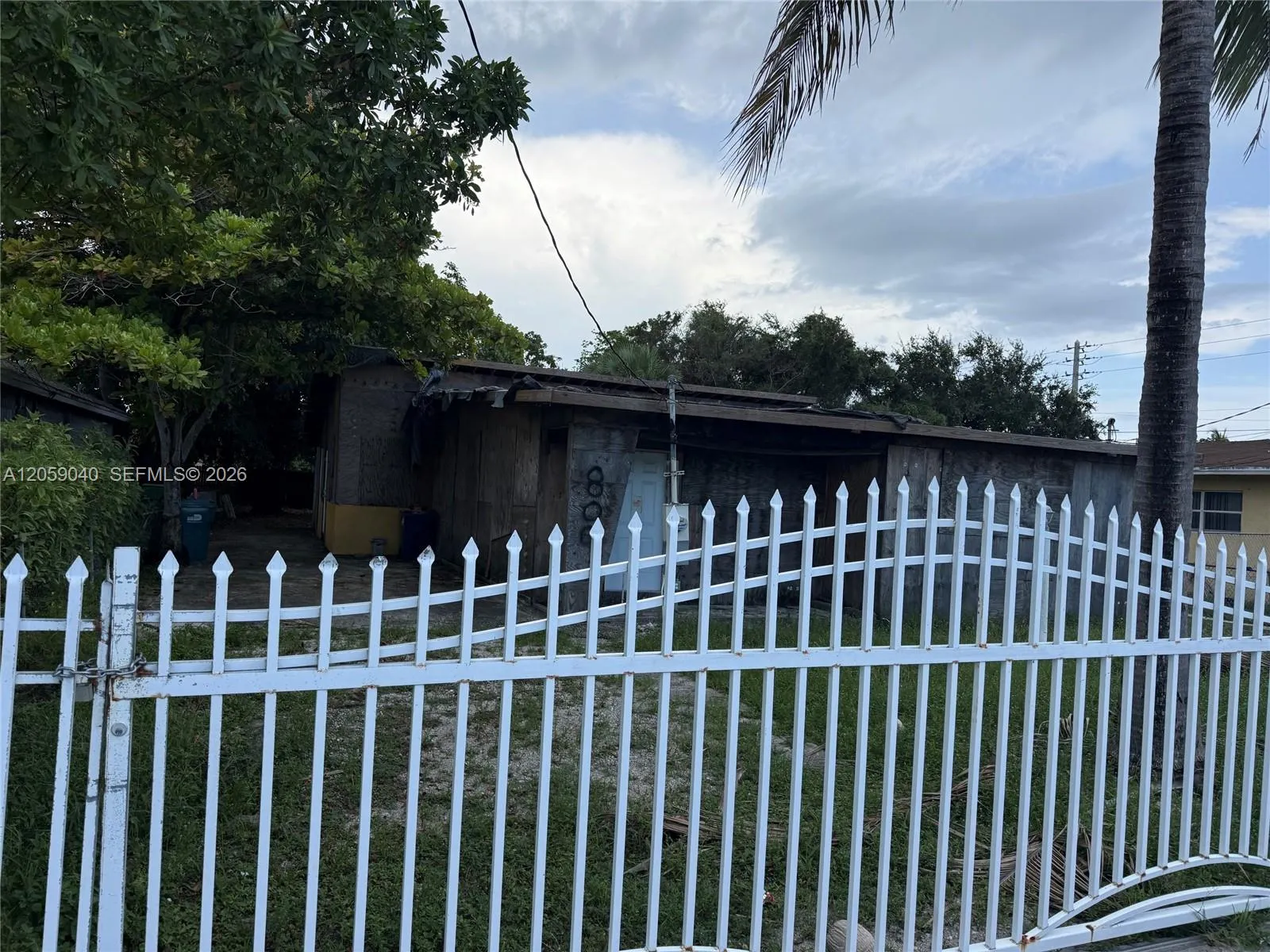Foto de propiedad en 809 NW 108th Street, Miami, FL 33168 Miami con MLS# 