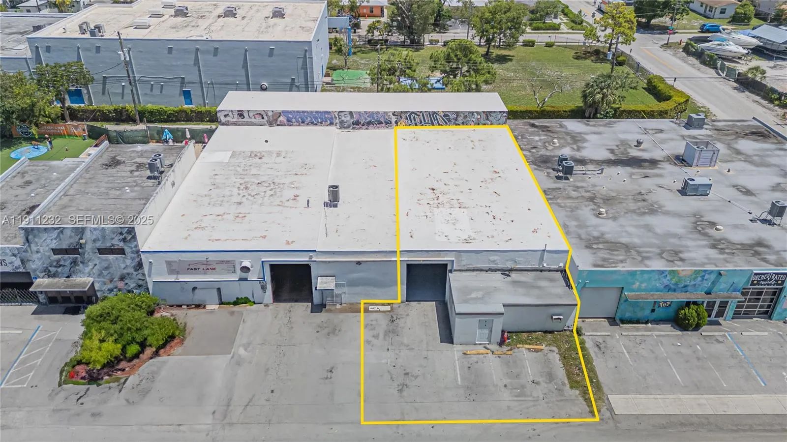 Foto de propiedad en 809 NW 1st Street, Fort Lauderdale, FL 33311 Fort Lauderdale con MLS# 