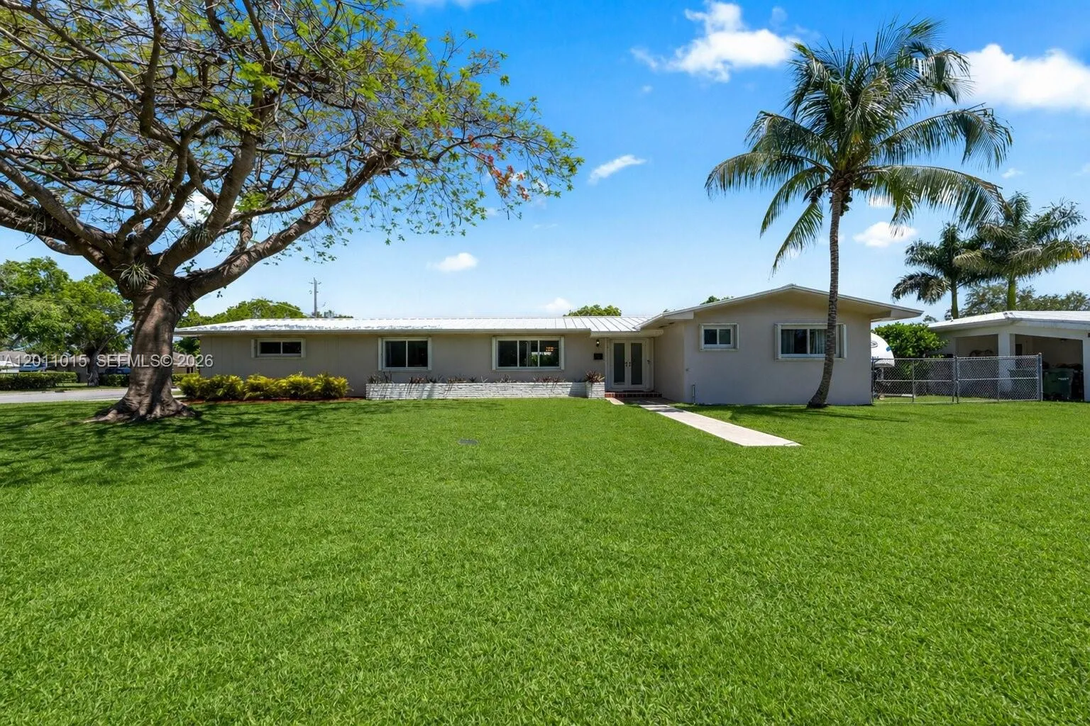 Vendido 81 NW 18th Street, Homestead, FL 33030, Homestead, FL 33030