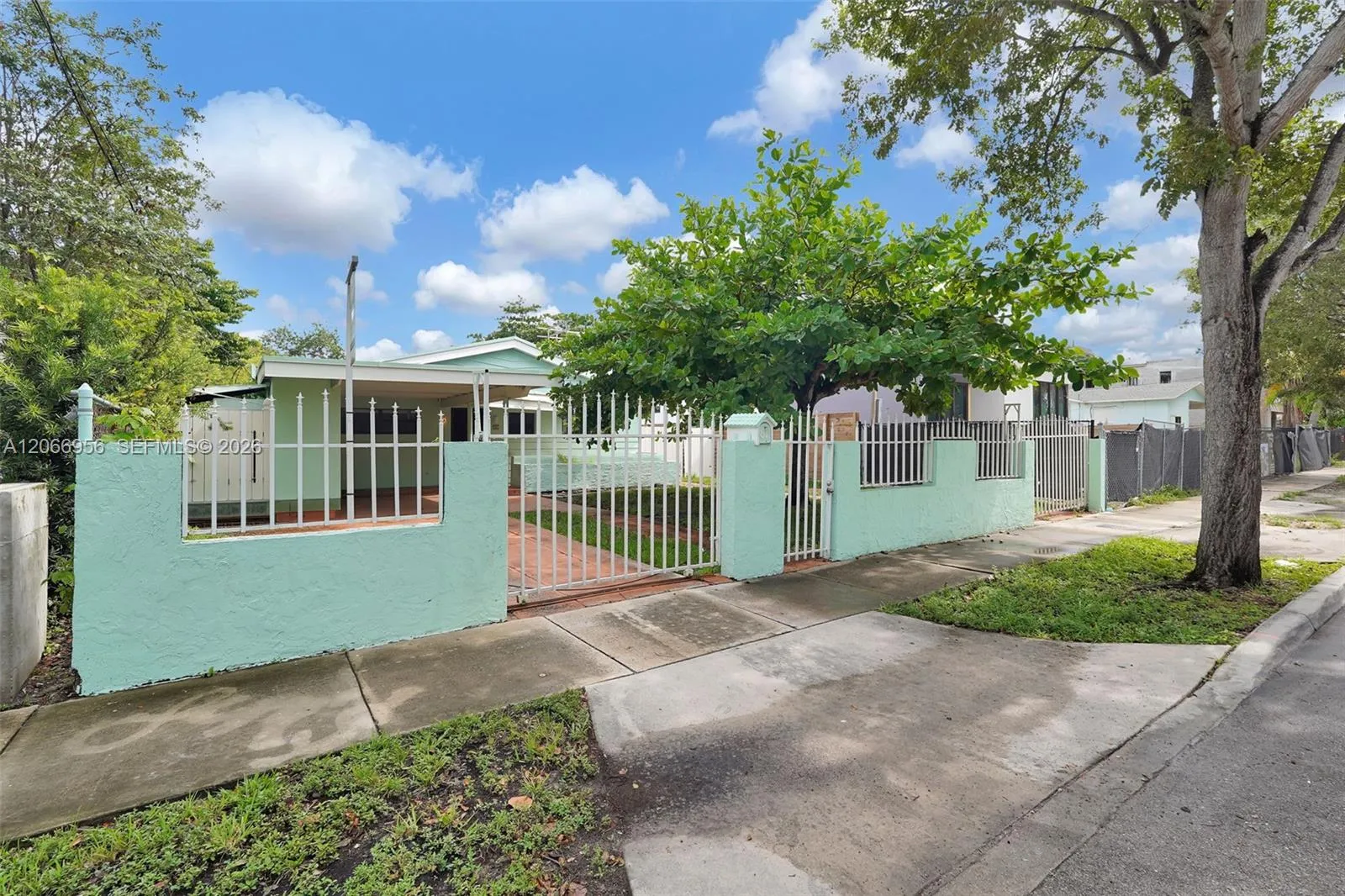 Foto de propiedad en 81 NW 41st Street 2, Miami, FL 33127 Miami con MLS# 