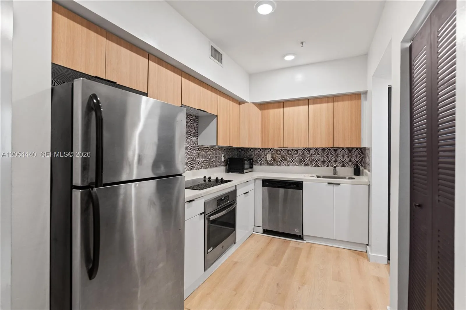 Foto de propiedad en 810 7th 102, Miami Beach, FL 33139 Miami Beach con MLS# 