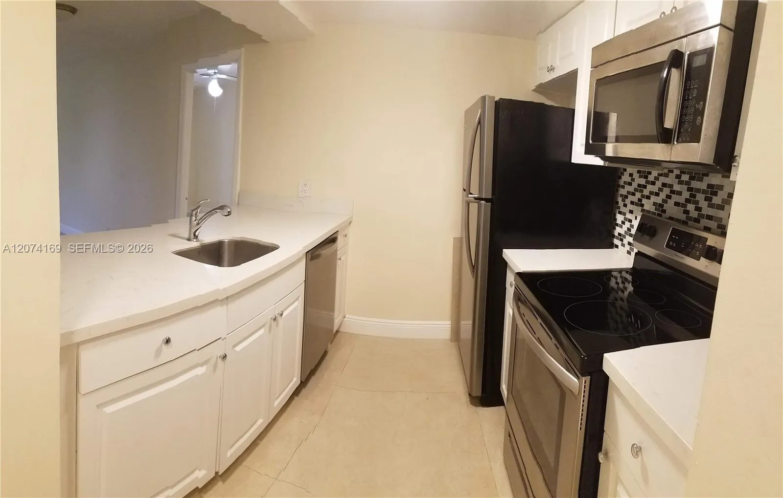 Foto de propiedad en 8100 Geneva Court 438, Doral, FL 33166 Doral con MLS# 