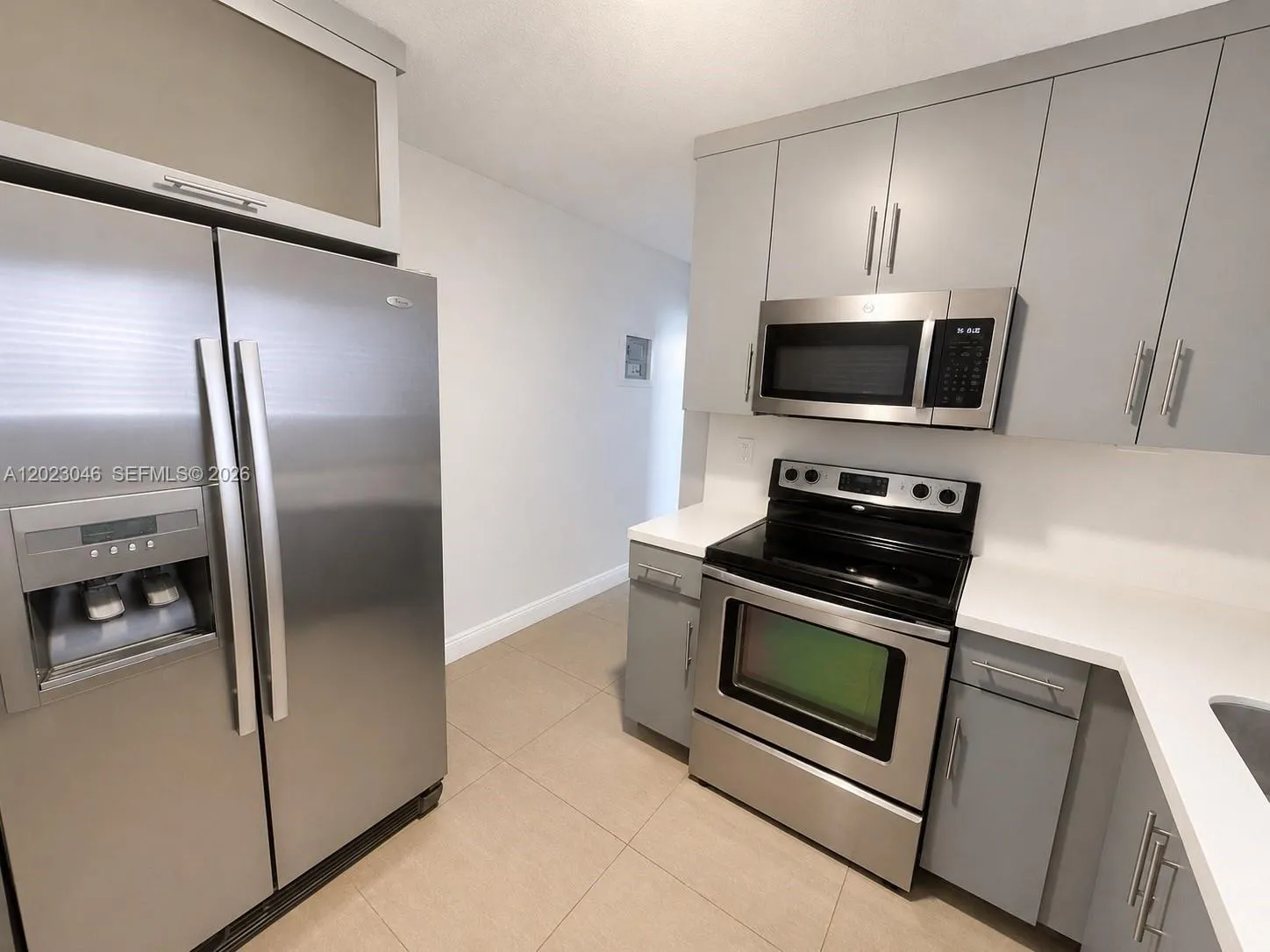 Foto de propiedad en 811 NW 6th Avenue 4, Pompano Beach, FL 33060 Pompano Beach con MLS# 