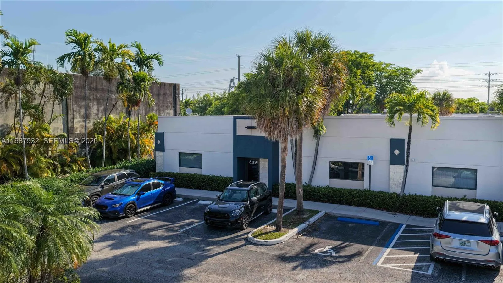 Foto de propiedad en 8119 NW 33rd Street 8119, Doral, FL 33122 Doral con MLS# 