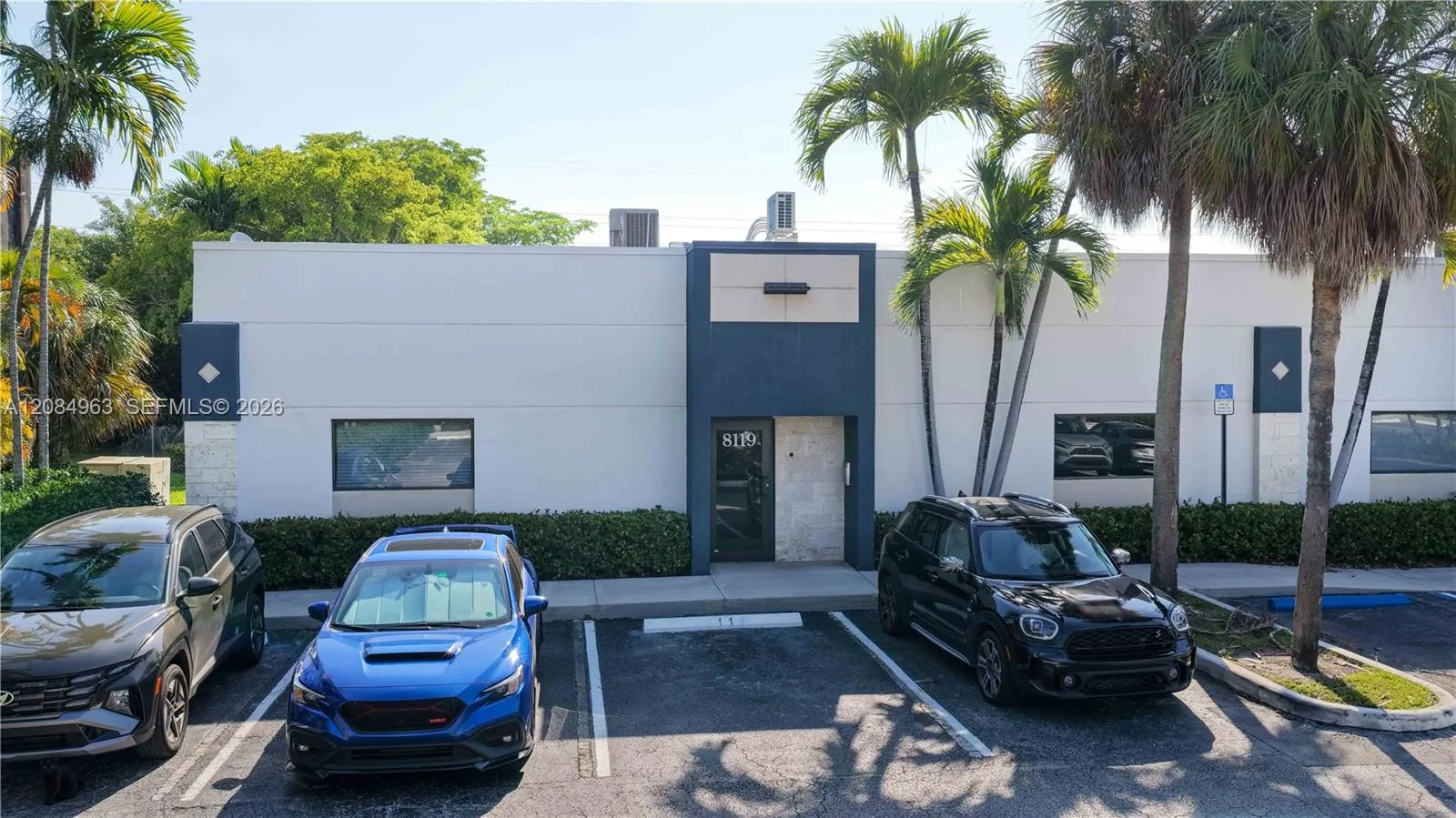Foto de propiedad en 8119 NW 33rd Street 8119, Doral, FL 33122 Doral con MLS# 