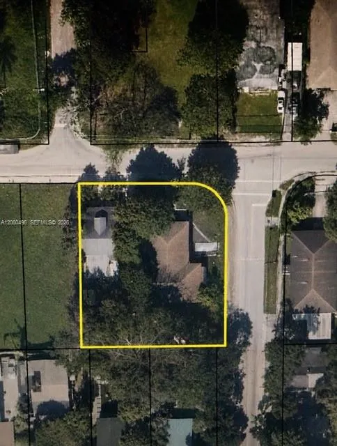 Foto de propiedad en 812 NW 29th Terrace, Miami, FL 33127 Miami con MLS# 