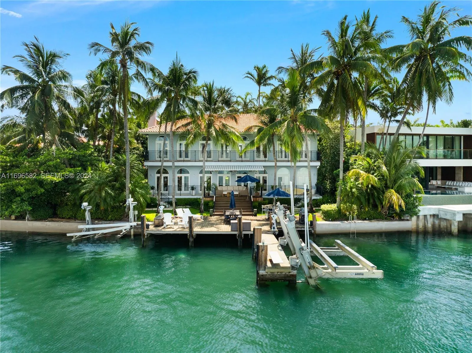 Foto de propiedad en 814 W Dilido Drive, Miami Beach, FL 33139 Miami Beach con MLS# 