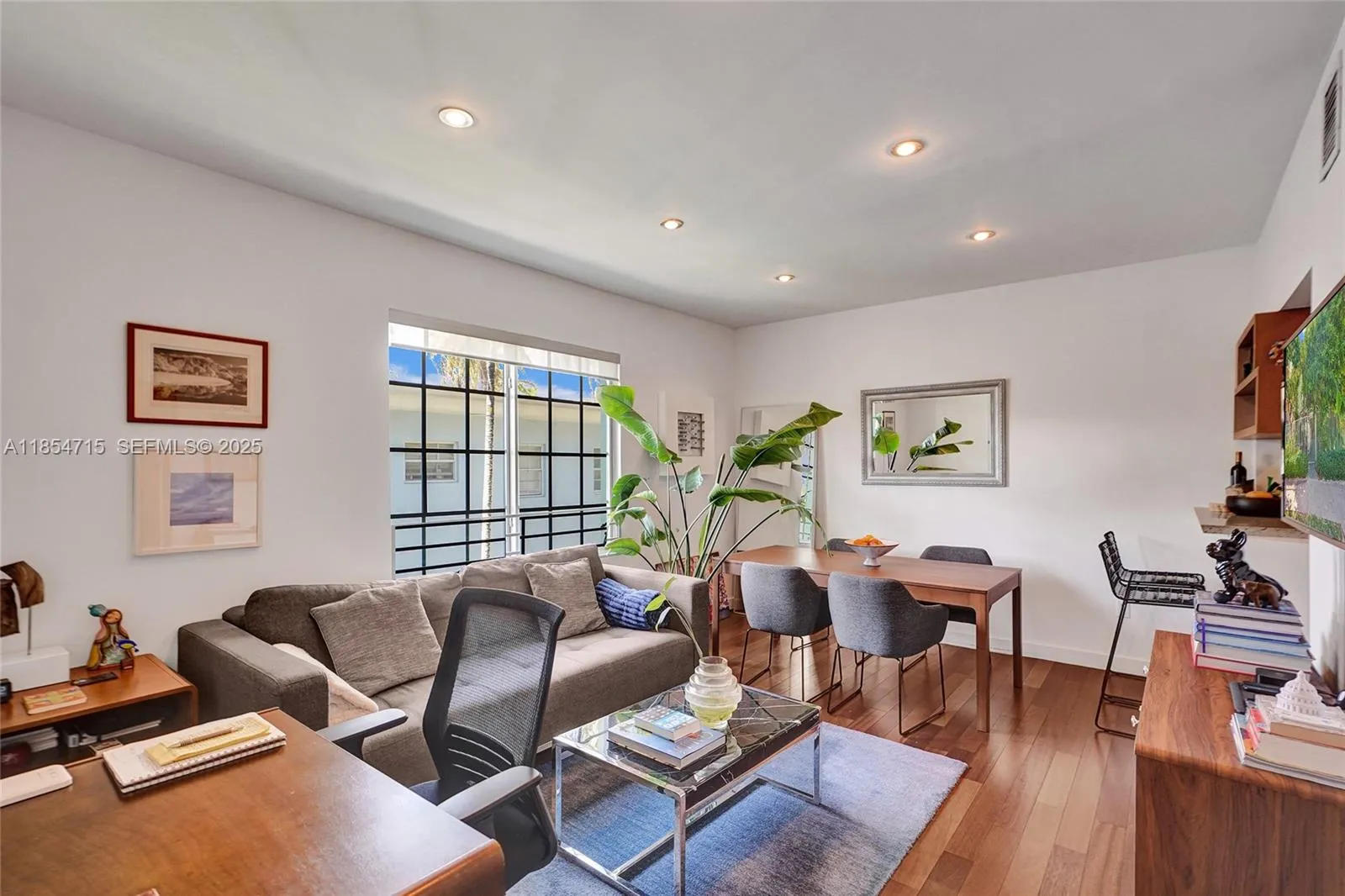 Foto de propiedad en 815 Euclid Avenue 8, Miami Beach, FL 33139 Miami Beach con MLS# 
