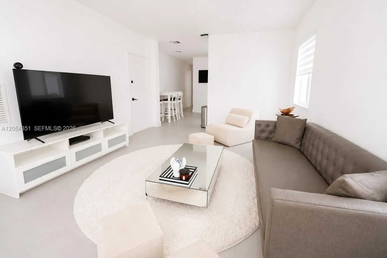 Foto de propiedad en 815 W 39th Street 3, Miami Beach, FL 33140 Miami Beach con MLS# 