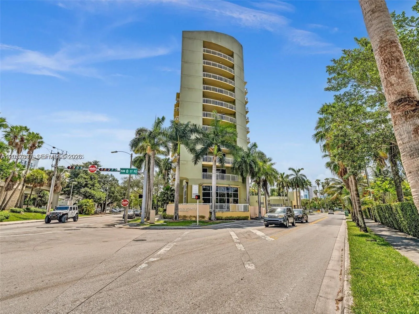 Foto de propiedad en 816 NW 11th Street 1203, Miami, FL 33136 Miami con MLS# 