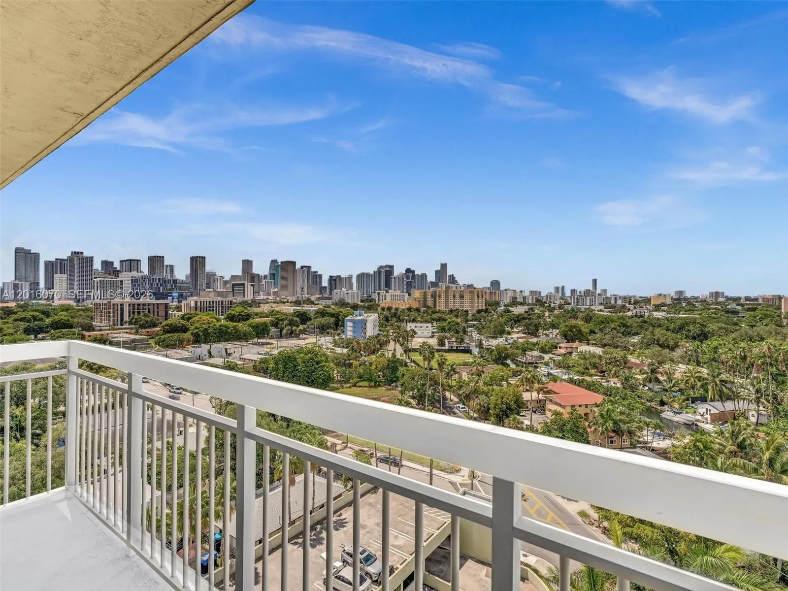 En Venta 816 NW 11th Street 1208, Miami, FL 33136, Miami, FL 33136