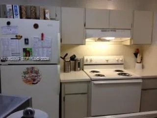 Foto de propiedad en 8160 Geneva Court 206, Doral, FL 33166 Doral con MLS# 