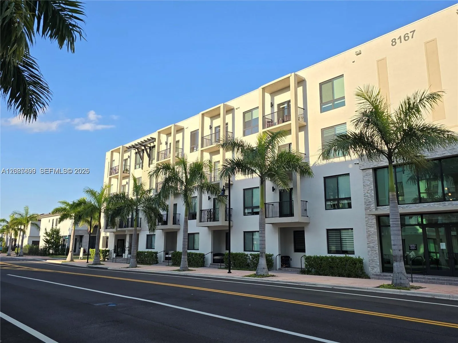 En Renta 8167 NW 41st Street E-302, Doral, FL 33166, Doral, FL 33166