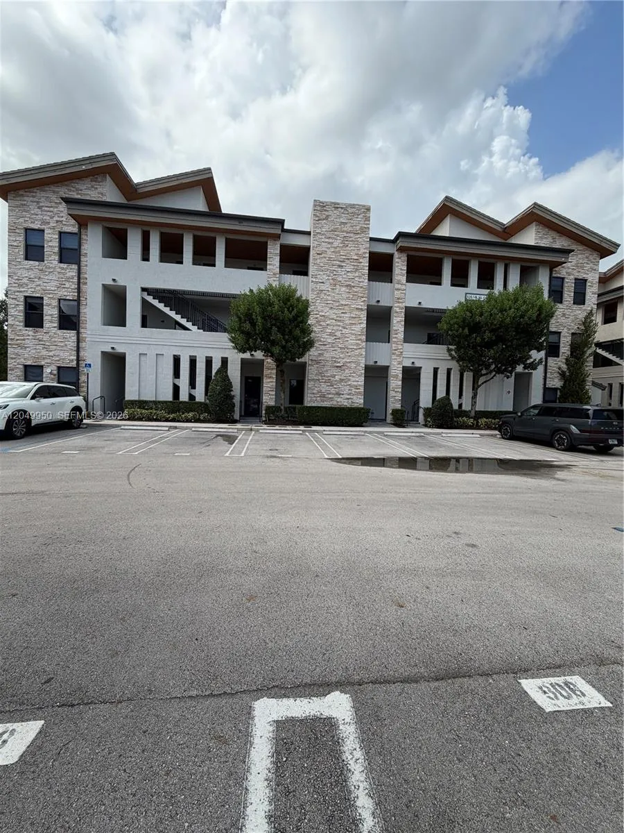 En Renta 8195 NW 104th Avenue 22, Doral, FL 33178, Doral, FL 33178