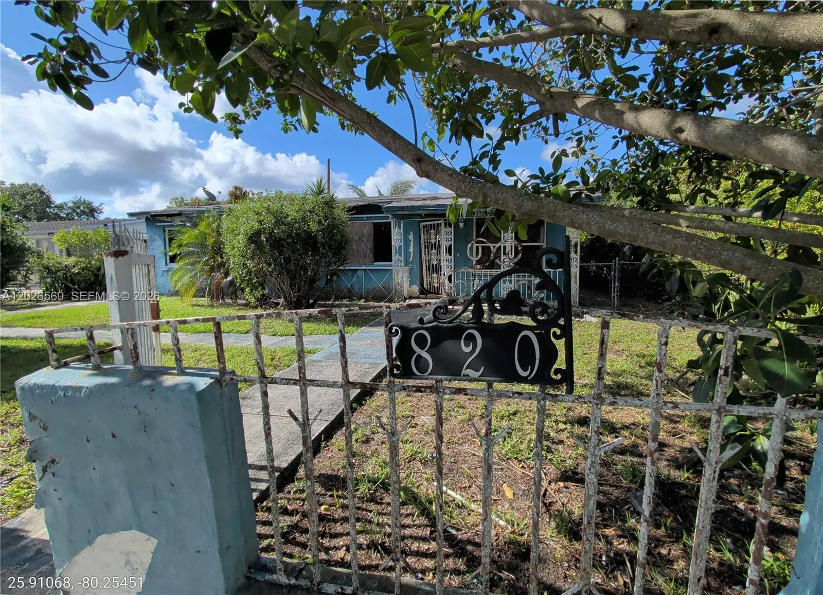 Foto de propiedad en 820 Curtiss Drive, Opa-Locka, FL 33054 Opa-Locka con MLS# 