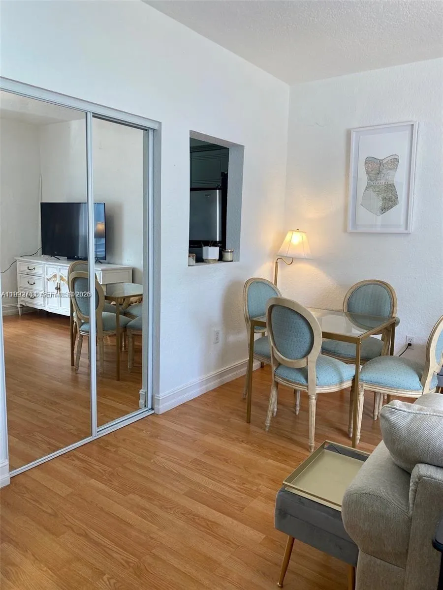Foto de propiedad en 820 Euclid Avenue 203, Miami Beach, FL 33139 Miami Beach con MLS# 