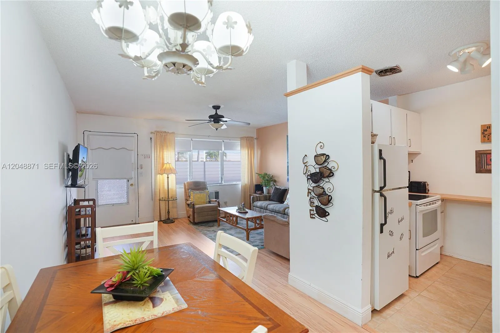 En Renta 820 SW 11th Avenue 18B, Hallandale Beach, FL 33009, Hallandale Beach, FL 33009