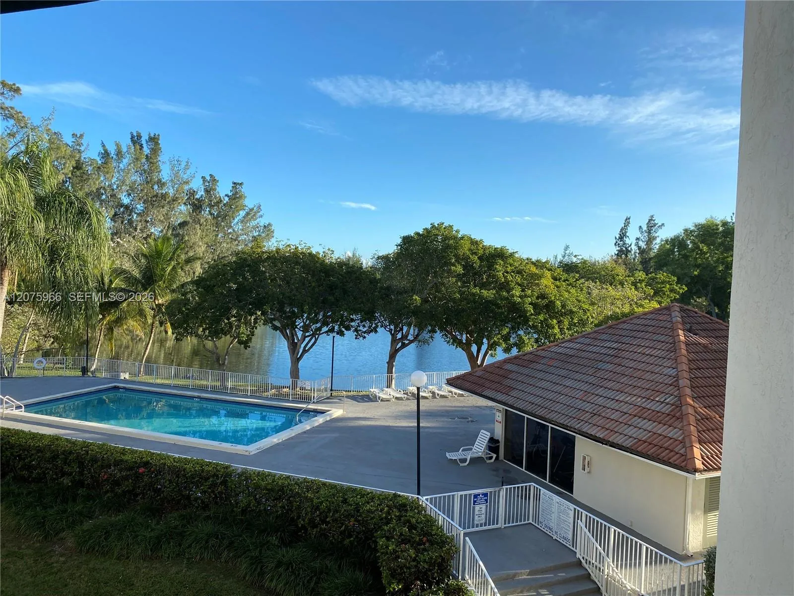 Foto de propiedad en 8200 SW 210th Street 217, Cutler Bay, FL 33189 Cutler Bay con MLS# 
