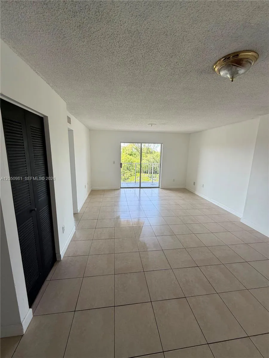 En Renta 8200 SW 210th Street 303, Cutler Bay, FL 33189, Cutler Bay, FL 33189