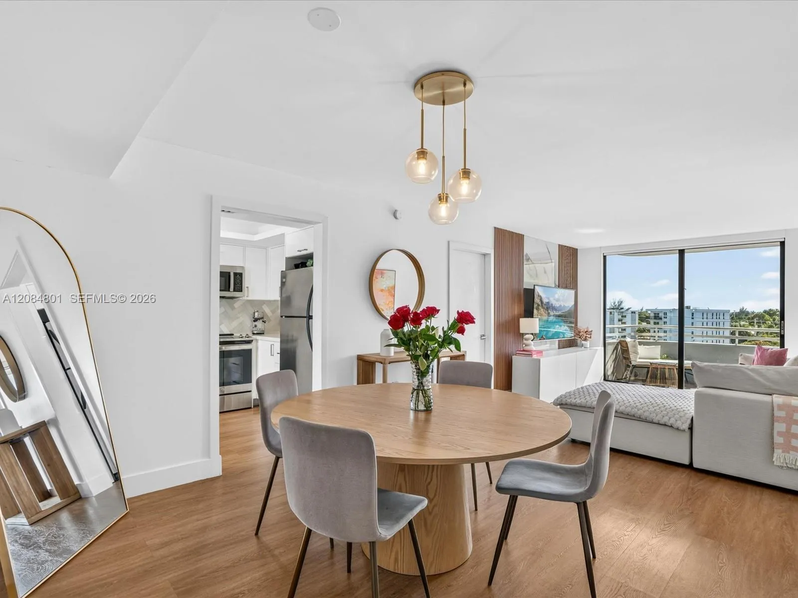 En Venta 8201 Byron Avenue 502, Miami Beach, FL 33141, Miami Beach, FL 33141