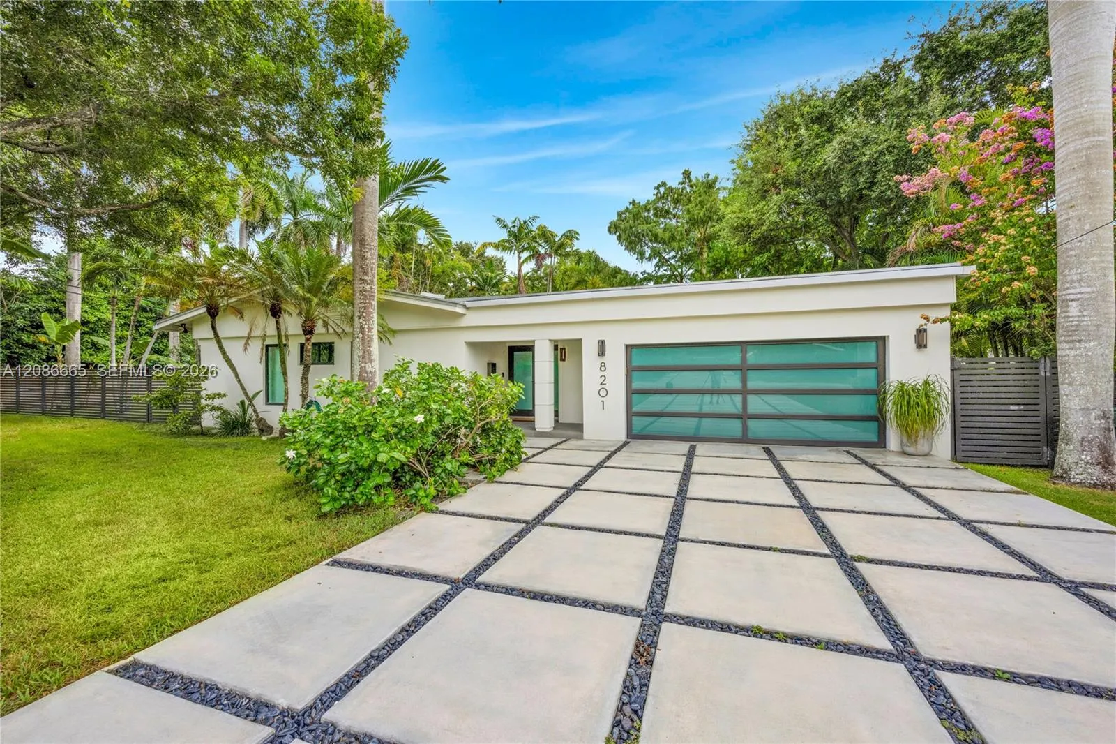 En Venta 8201 SW 62nd Avenue, South Miami, FL 33143, South Miami, FL 33143