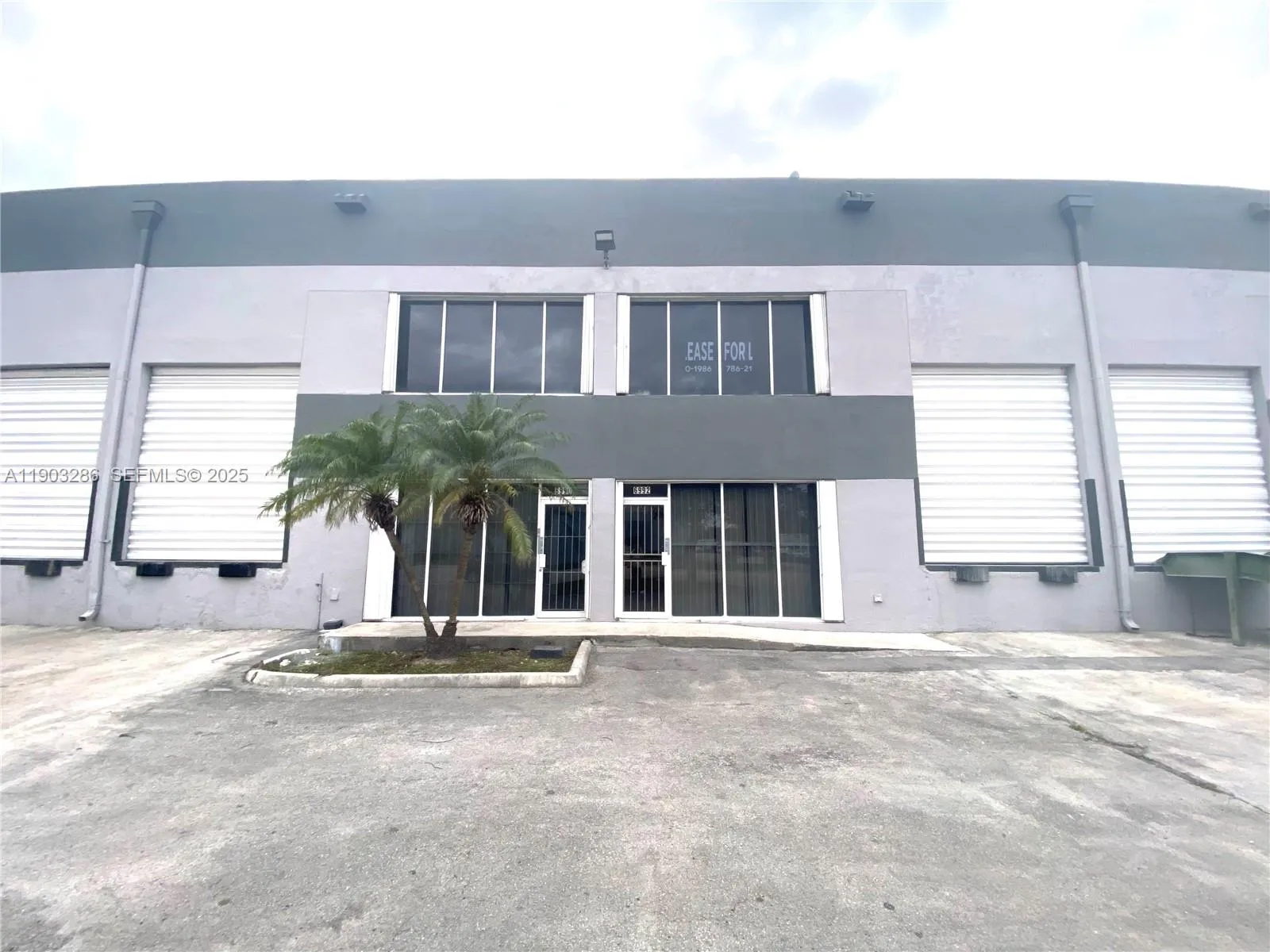 Foto de propiedad en 8202 NW 70th Street 6994, Medley, FL 33195 Medley con MLS# 