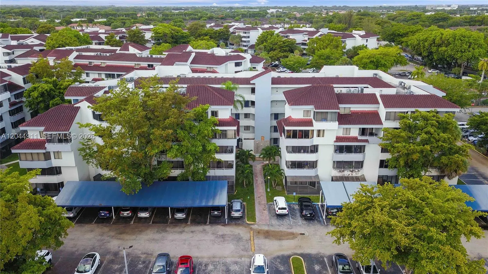 Vendido 8205 SW 152nd Avenue F-105, Miami, FL 33193, Miami, FL 33193