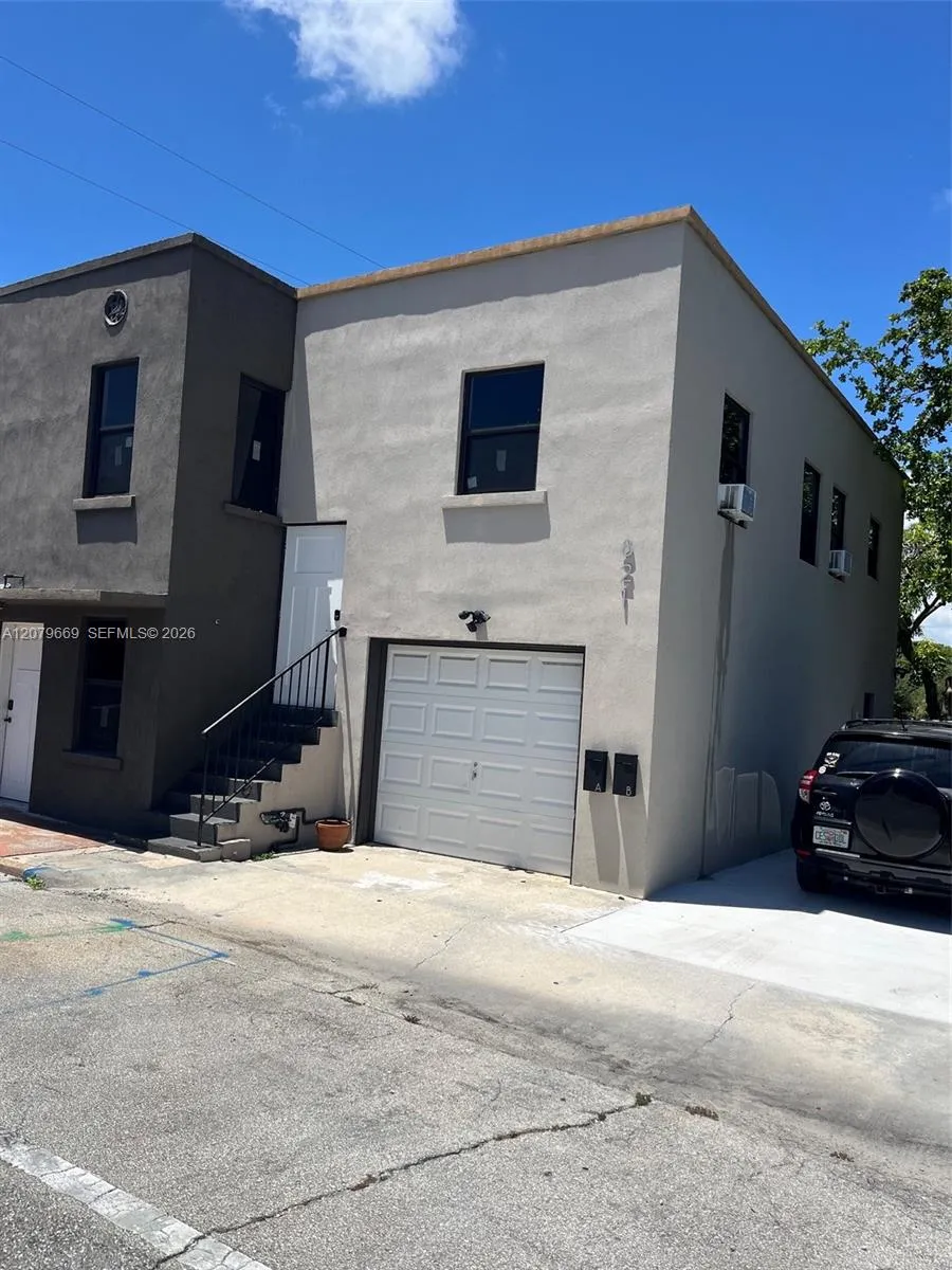 En Renta 821 N Tamarind Avenue B, West Palm Beach, FL 33401, West Palm Beach, FL 33401