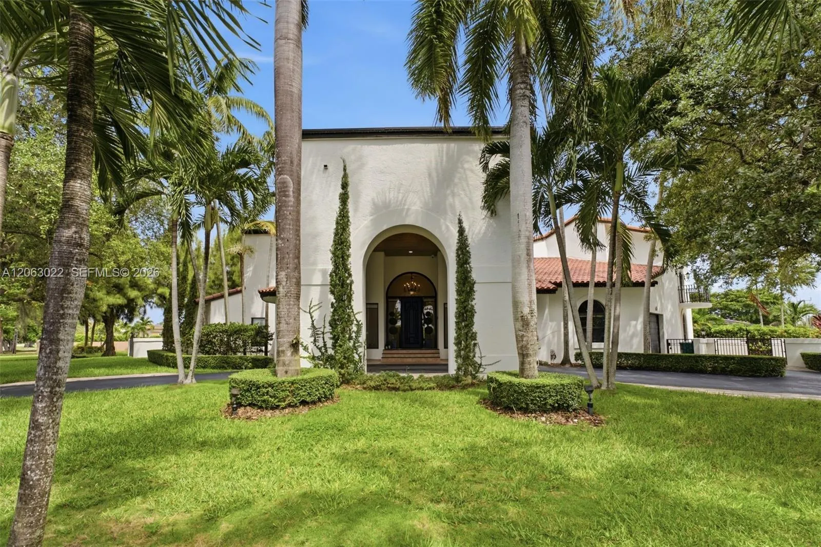 En Venta 8215 Grand Canal Drive, Miami, FL 33144, Miami, FL 33144