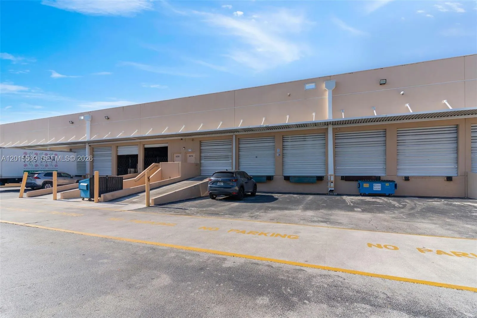 Foto de propiedad en 8216 NW 30th Terrace, Doral, FL 33122 Doral con MLS# 